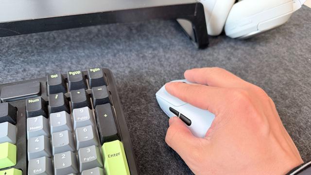 电竞党 “抄作业” ！雷柏双AirMAX：轻量化超长续航，性价比焊死