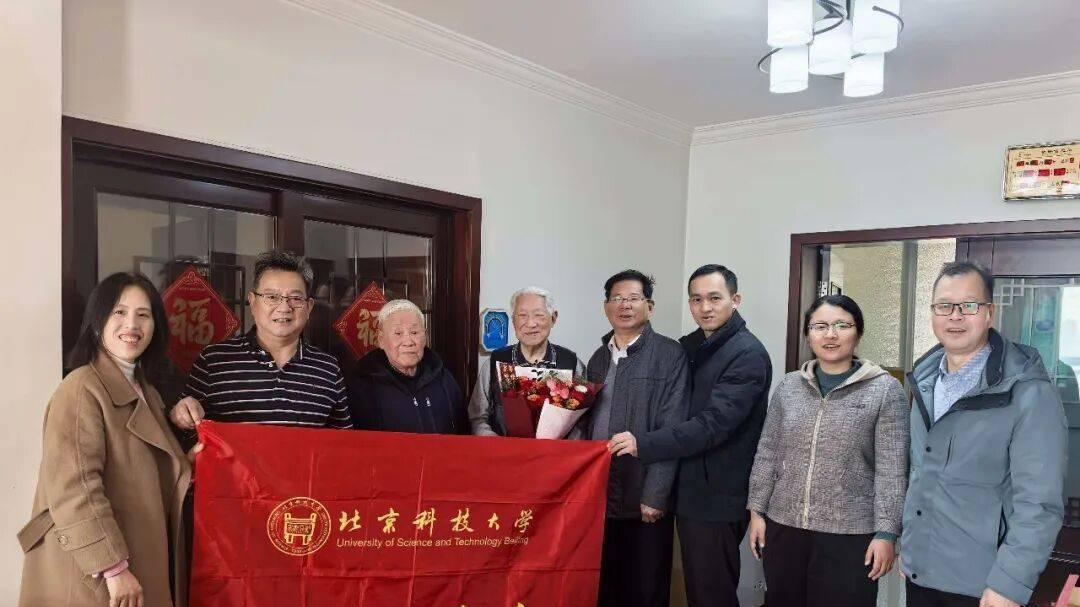 若为传承，我定担当！北科大无锡校友会2026马年新春慰问在锡老学长