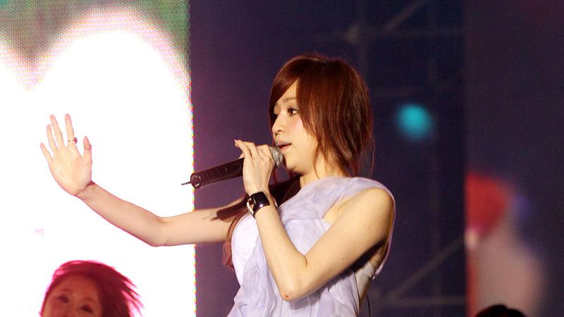 王心凌演唱会：从AI换装预测到高定珠宝复刻