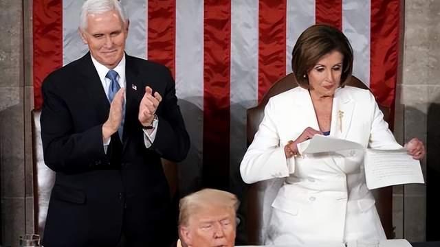 佩洛西“起立了吗”？特朗普大战死对头，美国一道最美丽风景