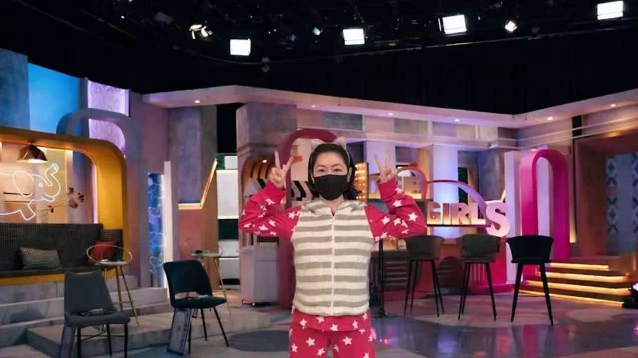 从小S复出《小姐不熙娣》看到自己：宝宝满月就大闹民政局的宝妈，分享4个生存逻辑