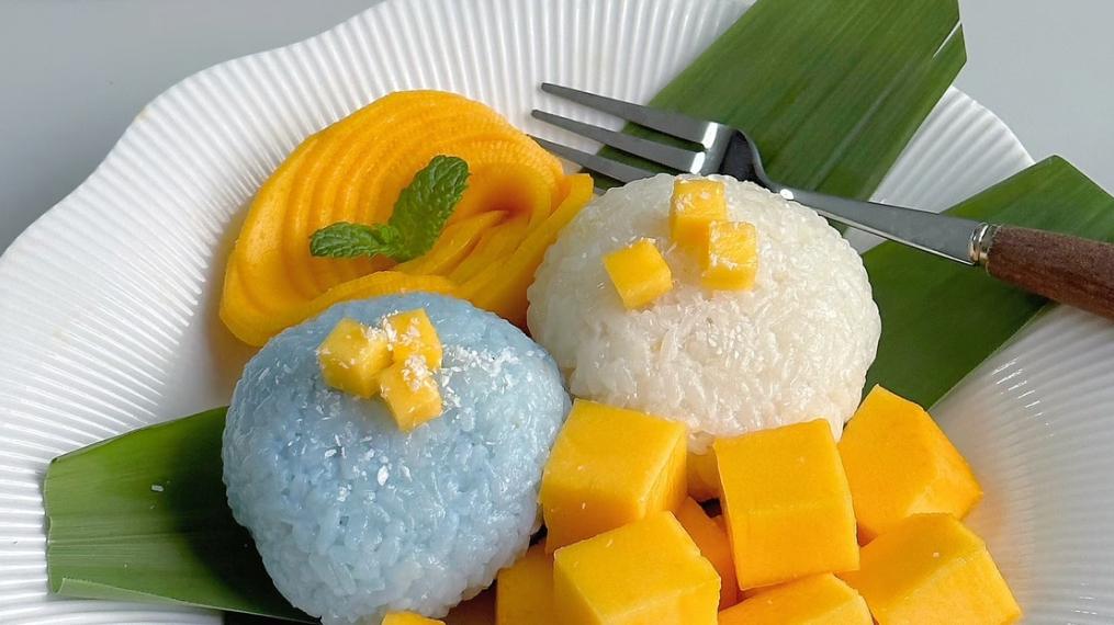 芒果糯米饭：把热带阳光装进碗里的魔法