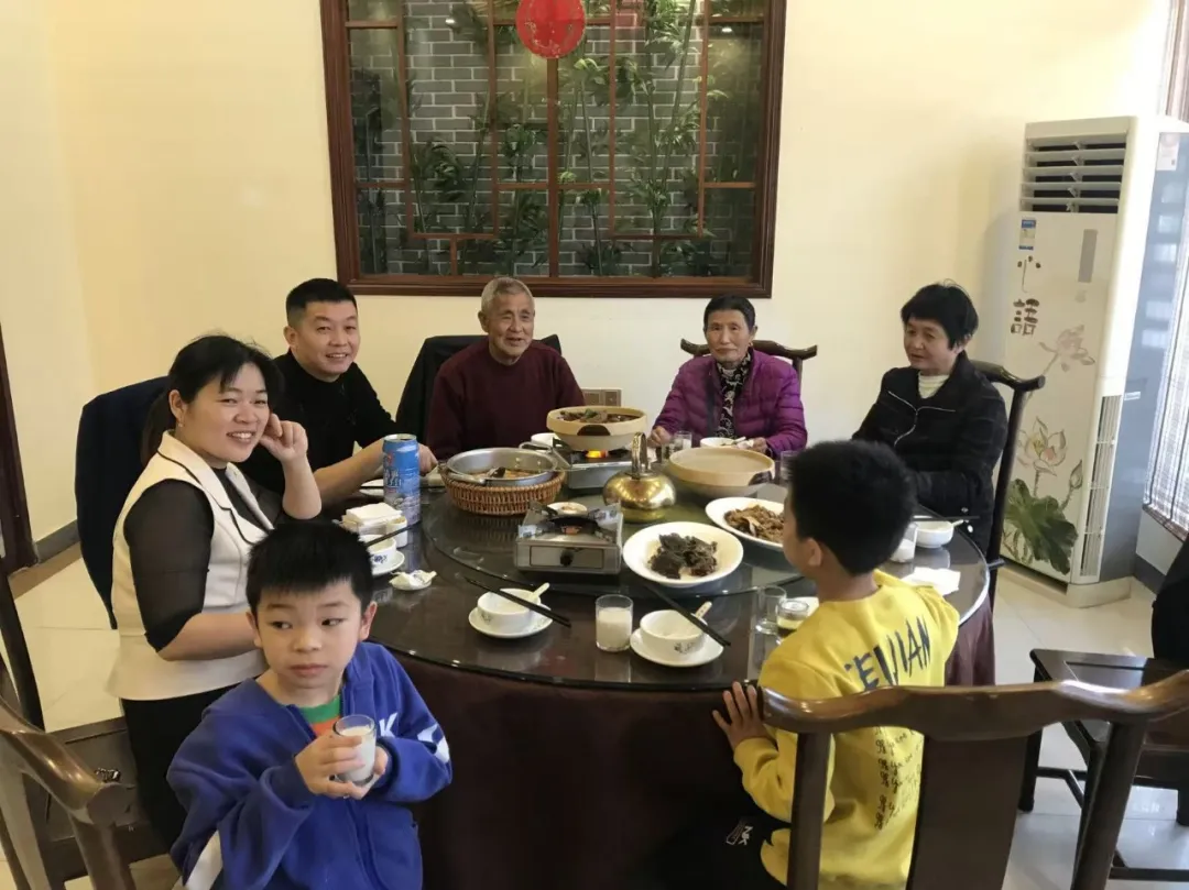 家族同心共筑幸福梦——寄语大侄