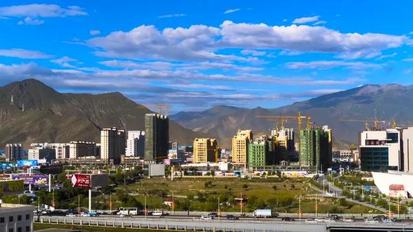 拉萨市委书记调整，千亿“日光之城”闪耀