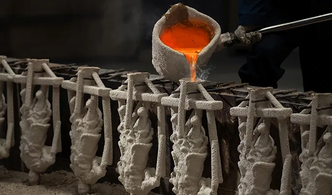 铜师傅上市半月股价跌了56%，问题出在哪？