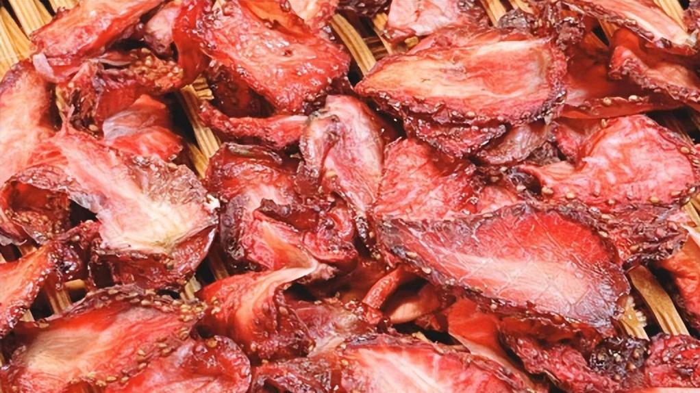 春天，它大量上市，遇见一次买10斤，晒干囤起来，从春吃到夏！