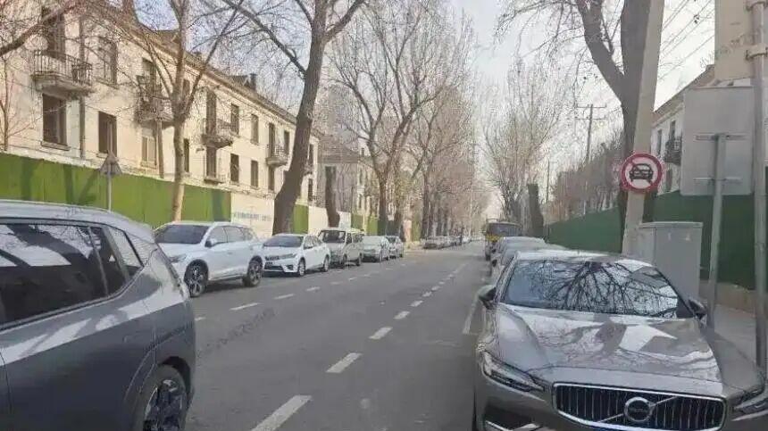 沈阳路内停车位将越来越少，还路给骑行者