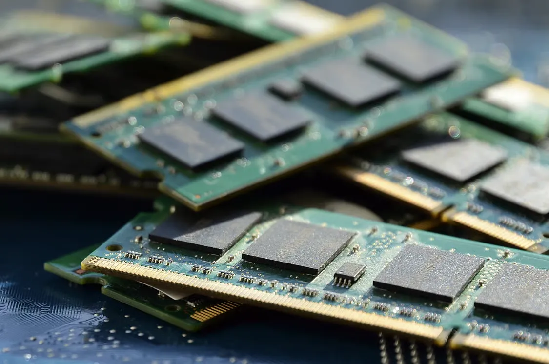 千元机正在消失，3月手机全面涨价，背后的黑手不是厂商，是AI