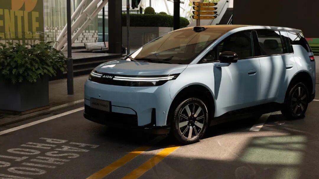 斯柯达在中国画上句号；比亚迪宋Ultra EV上市；零跑A10售6.58万起；智己LS8预售权益价2