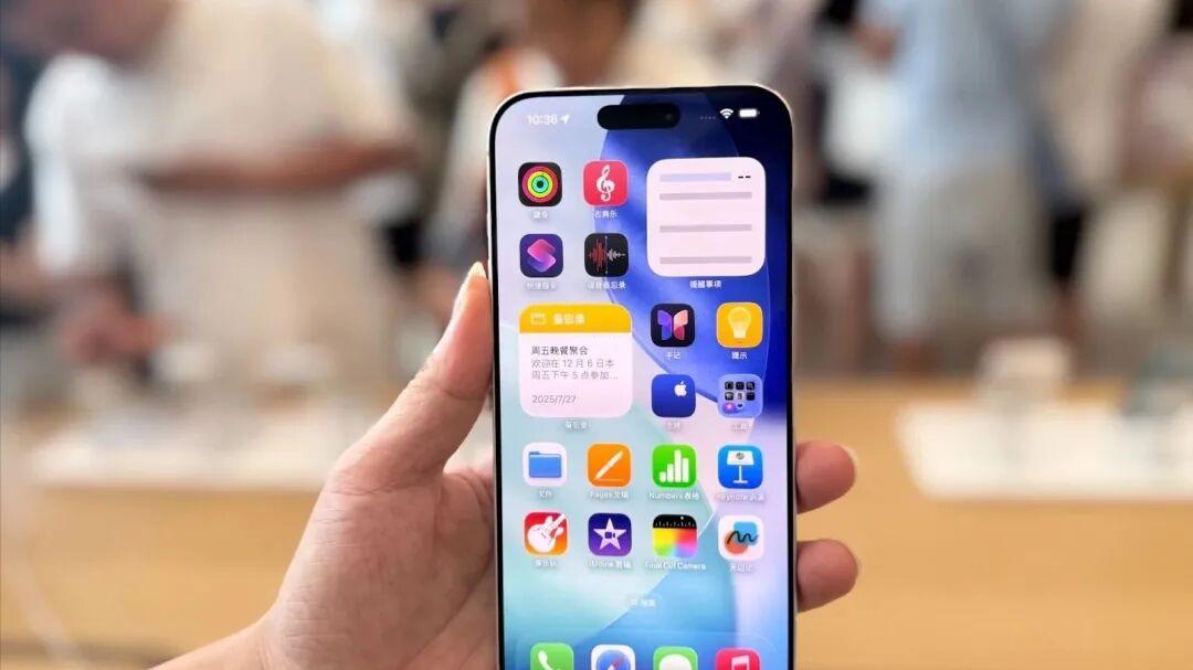 “等等党”胜利！iPhone 17 Pro Max年货节价格松动，入手门槛新低