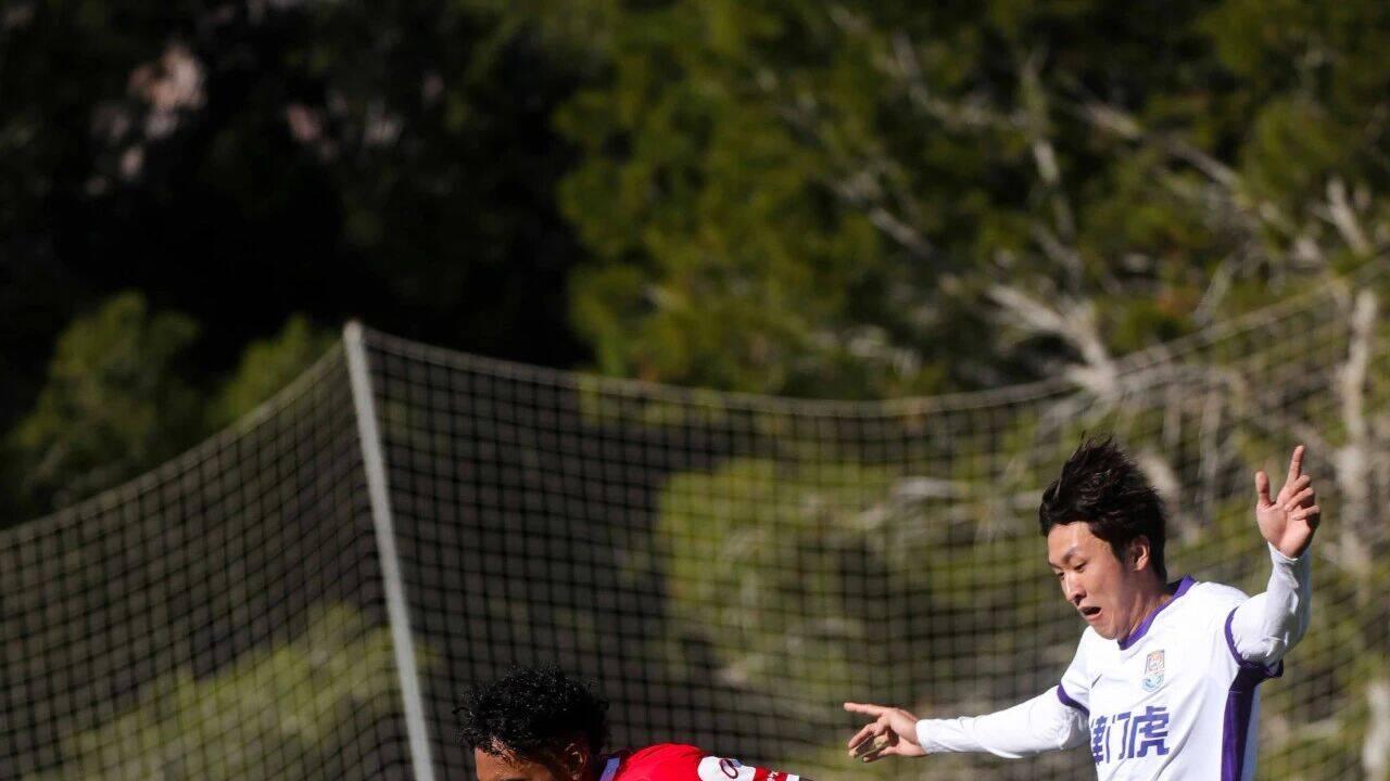 津门虎冬训引援进行时：吴兴涵加盟，刘彬彬能否驰援边路？