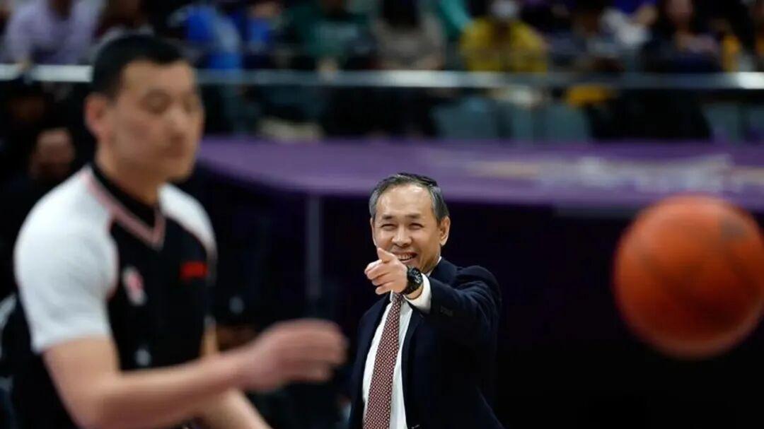 大胜山东队第二天！第五外援离队倒计时，第六外援接近加盟北京队