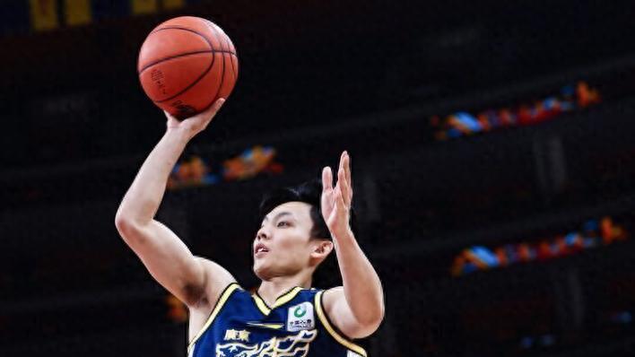 CBA刺激夜！积分榜有变：广东大胜辽宁，北京爆冷，山东男篮6连胜