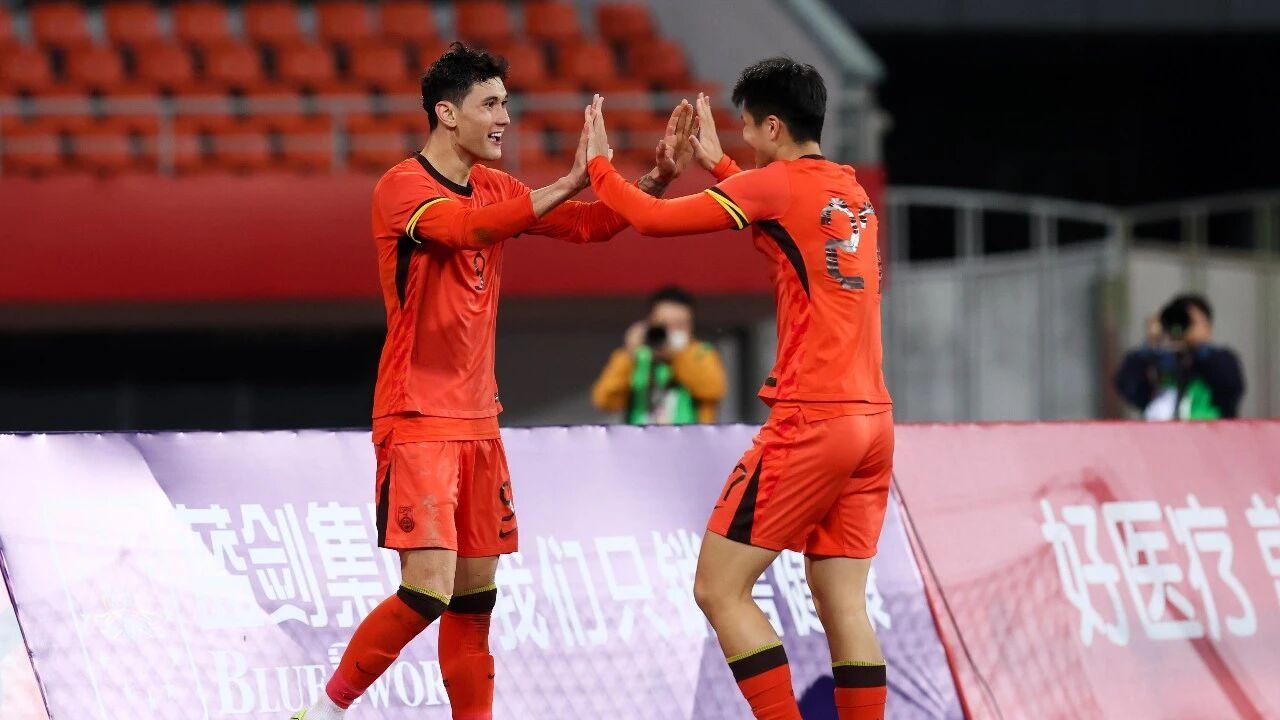 官宣！U23国脚正式加盟成都蓉城，身披27号征战新赛季！