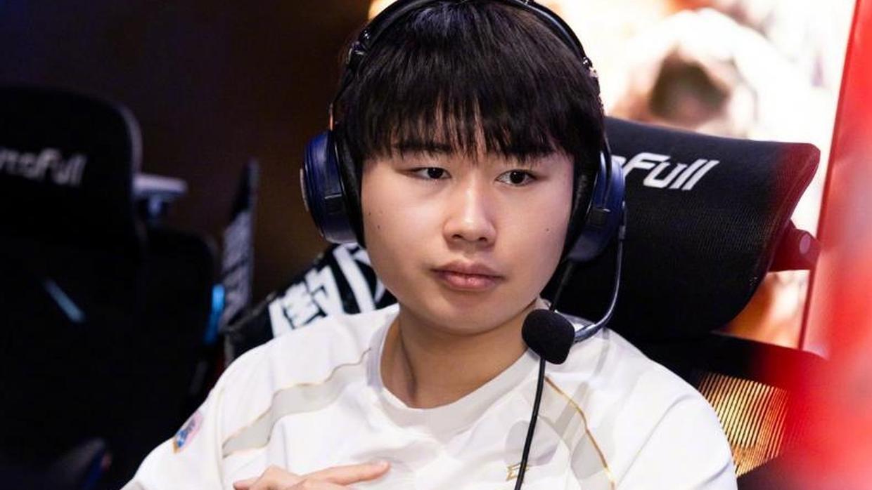 LPL线上赛战神陨落！Bin哥VN首秀封神，1V4还能反杀两个？