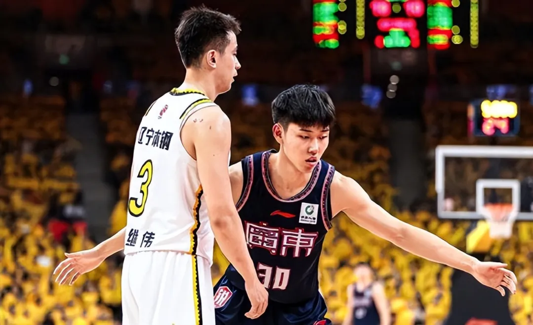 广东最可惜的一位？20岁小将被杜锋弃用，曾在季后赛打辽宁成奇兵