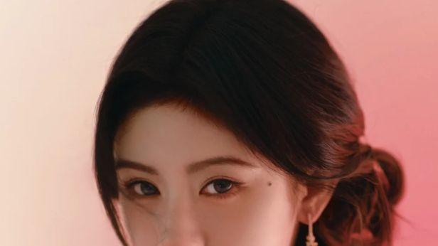 把“马年好运” 穿身上：小众寓意感穿搭，不幼稚不尴尬