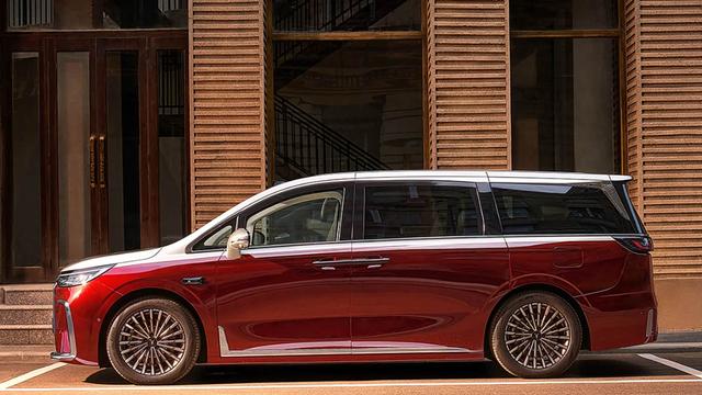 对品牌影响力最大的五款车，理想的一哥不再是L9