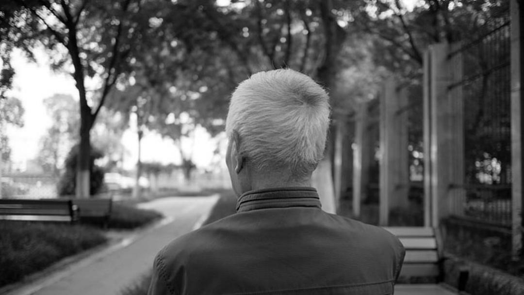 死因费解的尸体，1985年重庆“10·16”路边无名男尸案侦破始末