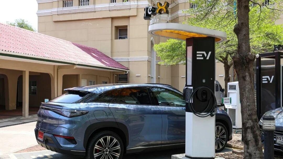 比亚迪曼谷夺冠，丰田后花园失火！泰国总理抛弃劳斯莱斯，换了BYD