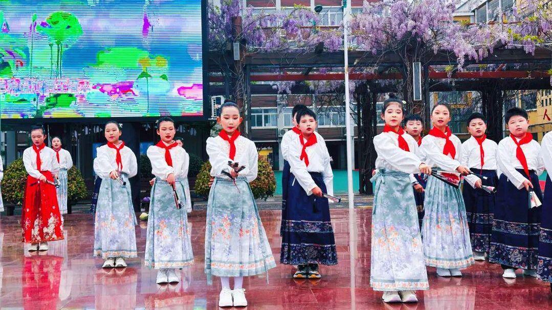 信阳市平桥区第七小学：谷雨润万物 少年逐春生
