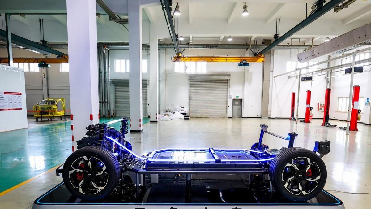 风云T9L飞鱼底盘揭秘：奇瑞理工男精神铸就硬核驾控新标杆