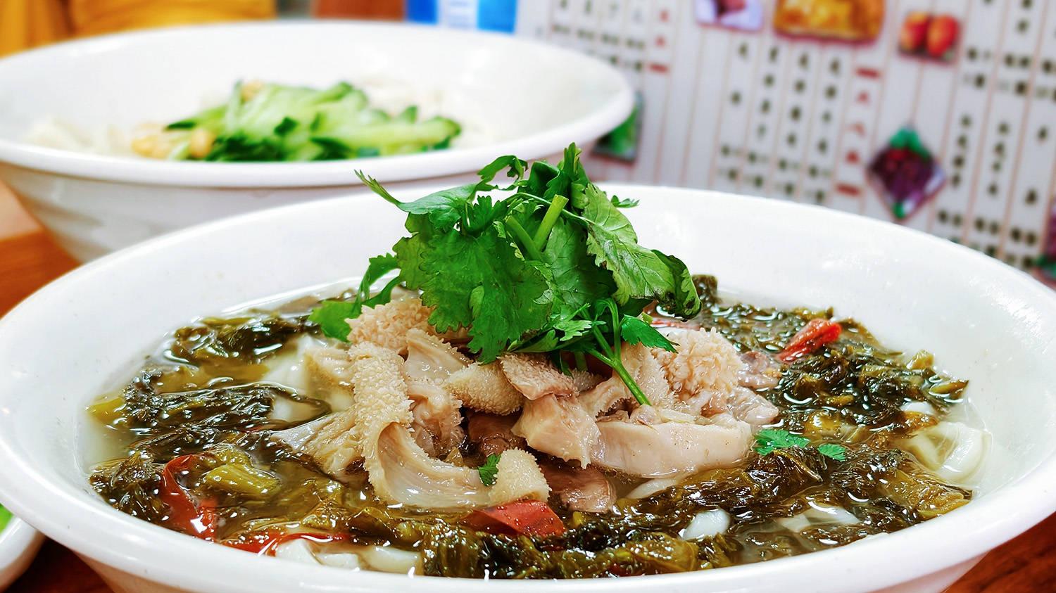 藏在莲花20多几年的北方面馆，炸酱面超正宗