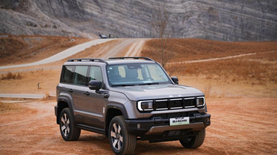 “轻越野”成新刚需？这台车正默默接住都市人的周末情绪