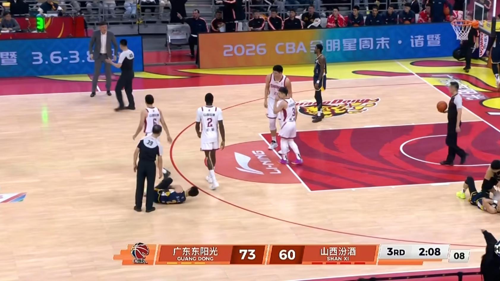 徐杰伤退，比赛火药味十足，广东107: 97击败山西，喜提3连胜！
