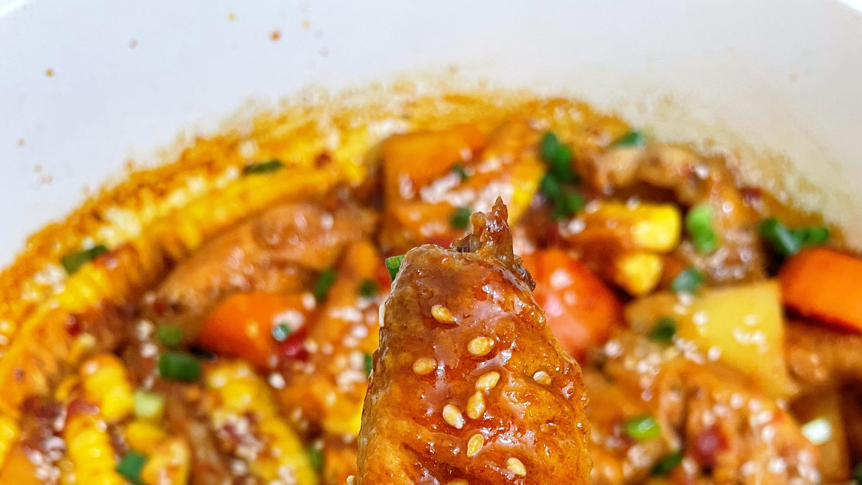 玉米鸡翅煲：一锅鲜甜，治愈整个周末