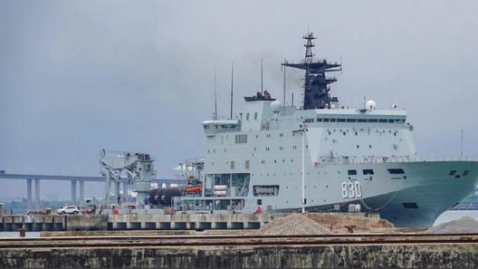 1.3万吨“奶妈”铭牌曝光，实锤中国核潜艇进“疯狂产单”模式！