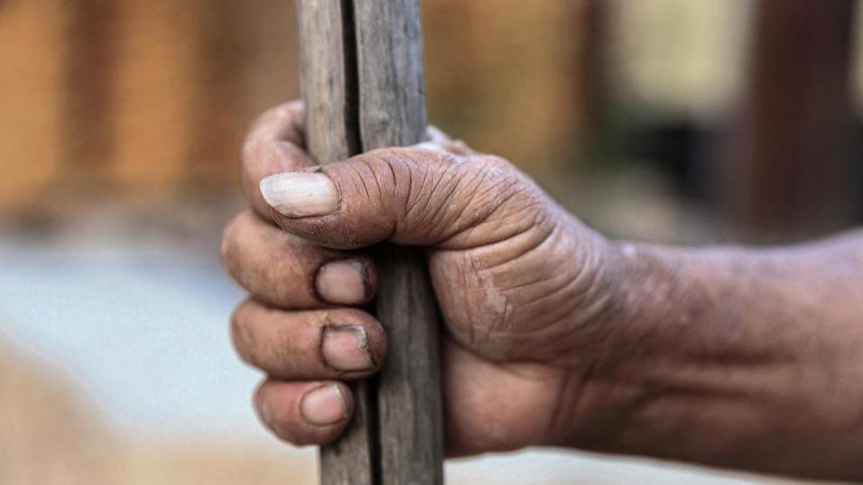 穷人的悲哀：活着，却从来没有真正为自己活过！