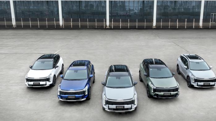 起亚新狮铂拓界上市，10.99万起抄底合资SUV，全维升级太香了