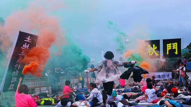 国民党郑丽文即将来访，天下大乱之际，大陆要释放哪些信号？