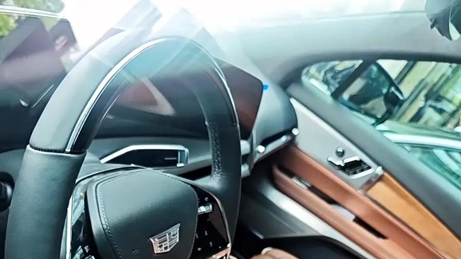 凯迪拉克纯电旗舰凯威德 国产实车正式现身