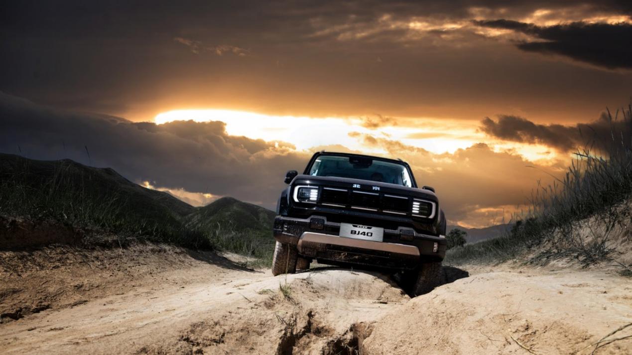 揭秘硬派越野新风尚：回归本真，实力与乐趣并存