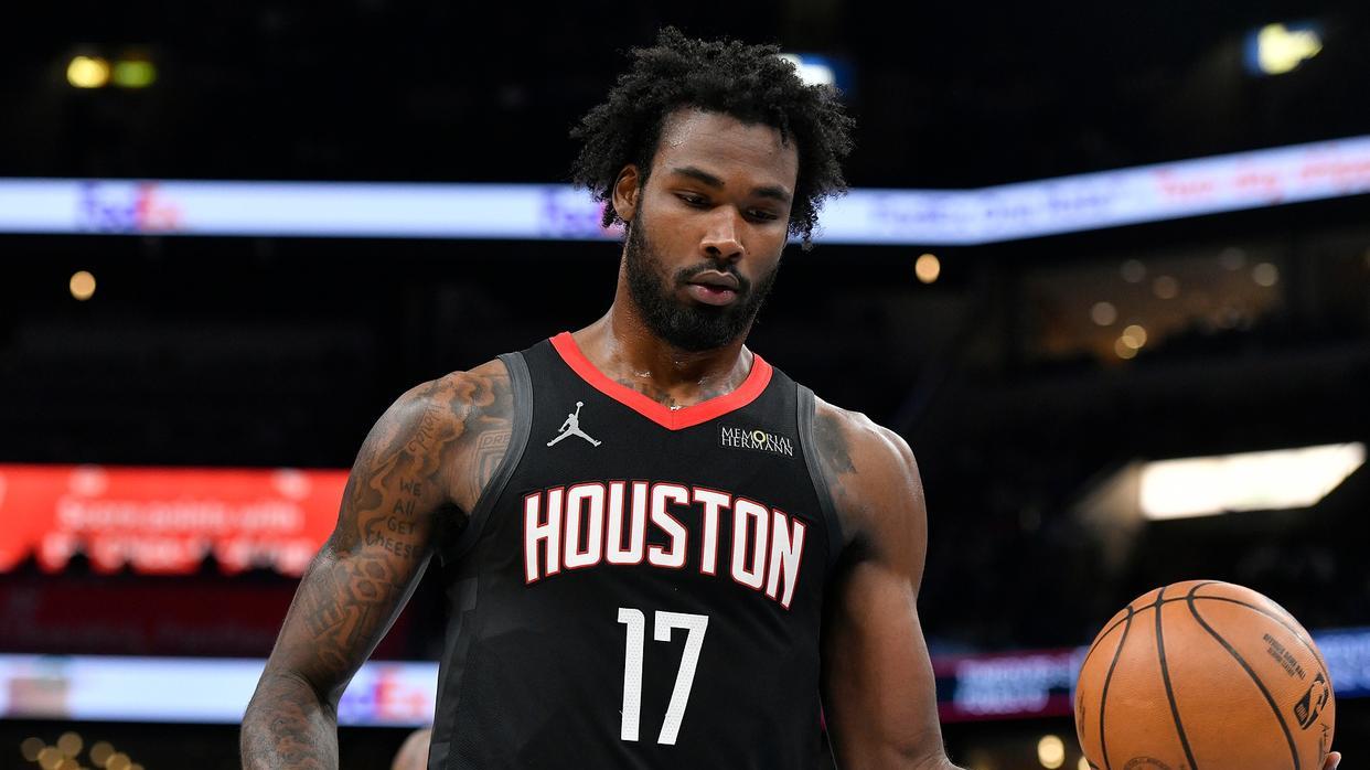 客场战国王，火箭队首发出炉！乌度卡连换2人，两项技能随之提升