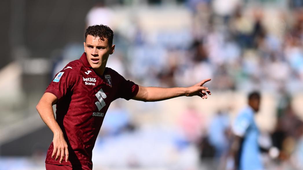 意甲争冠白热化！40岁莫德里奇踢满15场，米兰掉队国米迎关键战