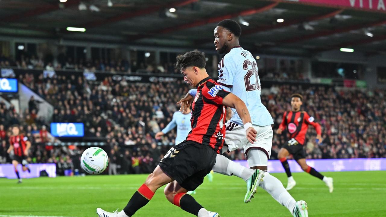 随着维拉0-3, 曼城6-5, 利物浦7-6, 英联杯8强已诞生7席：2豪门在列