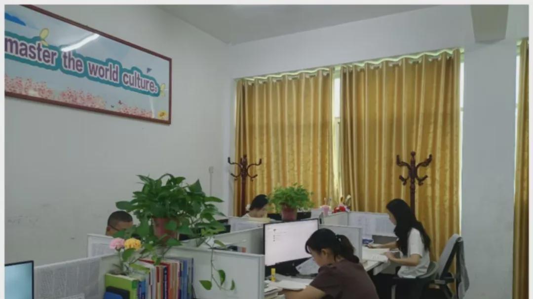 以爱为犁 耕育满园芳华 淮滨二高“最美教师”事迹展（三）