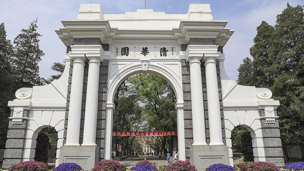 河南一农村女孩高考699分，她说“要通过学习让父母过上好日子”