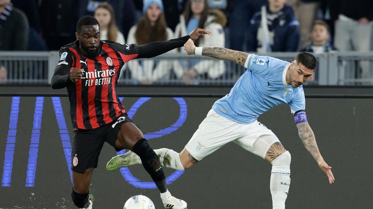 天助国米：0-1，AC米兰不敌意甲第10，2连胜终结，落后榜首8分