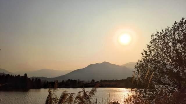 师与比统一对立的智慧，纷争中拨乱反正，和平中凝聚人心