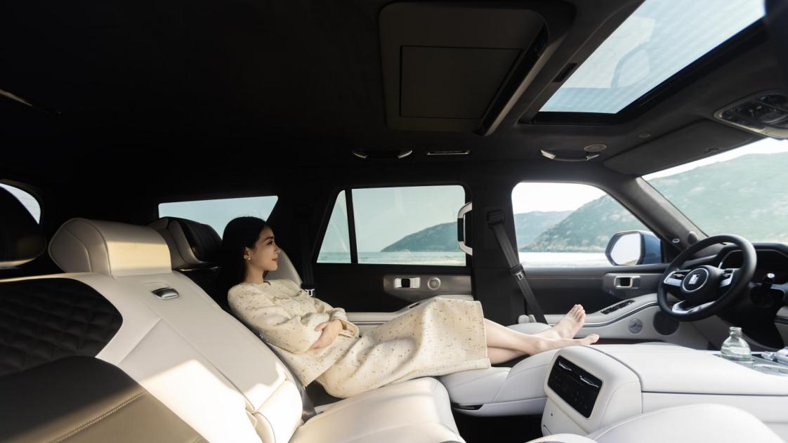 全域豪华SUV新旗舰来袭！全新坦克700预售开启，43.80万元起