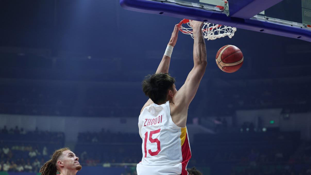 眼伤啥时能好？周琦回应康复时间 他或许跟国家队无缘了