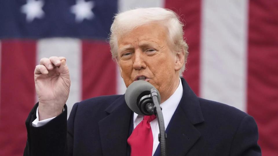 特朗普考虑对伊动武，伊朗警告反击，以色列警惕介入