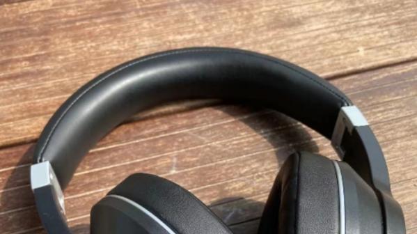 重视强大清晰而平衡音质的头戴耳机3款