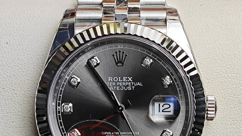 VS劳力士灰钻日志v2版3235一体机深度评测