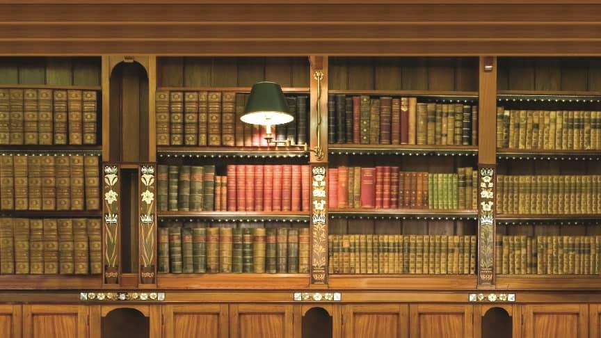 时代的一粒灰，落在个人头上，就是一座山