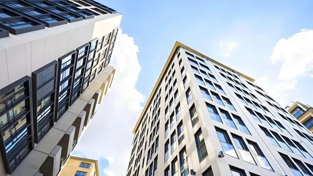 万科前董事会主席郁亮疑似失联，1月初才退休，地产大佬的结局是坐牢吗？